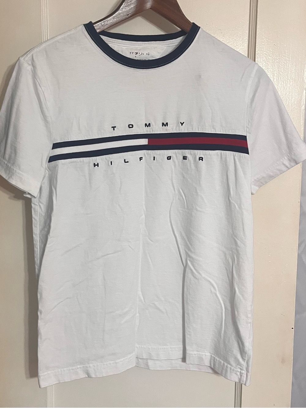 Tommy Hilfiger logo t shirt